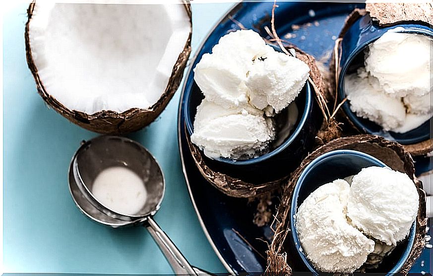 How to make dairy-free coconut ice cream