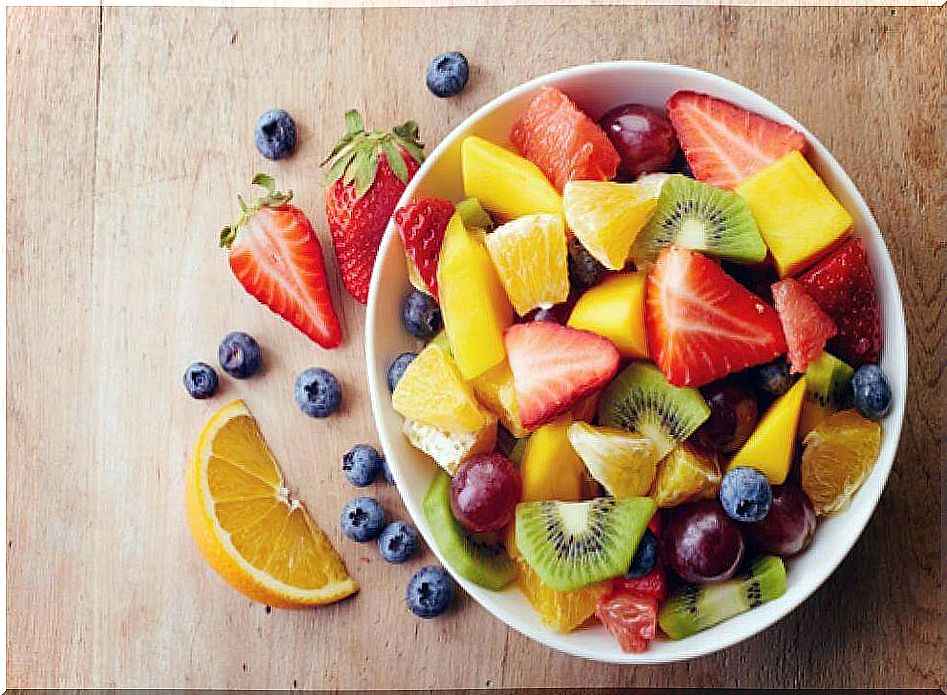 Fruit salad perfect for light and low calorie dinners