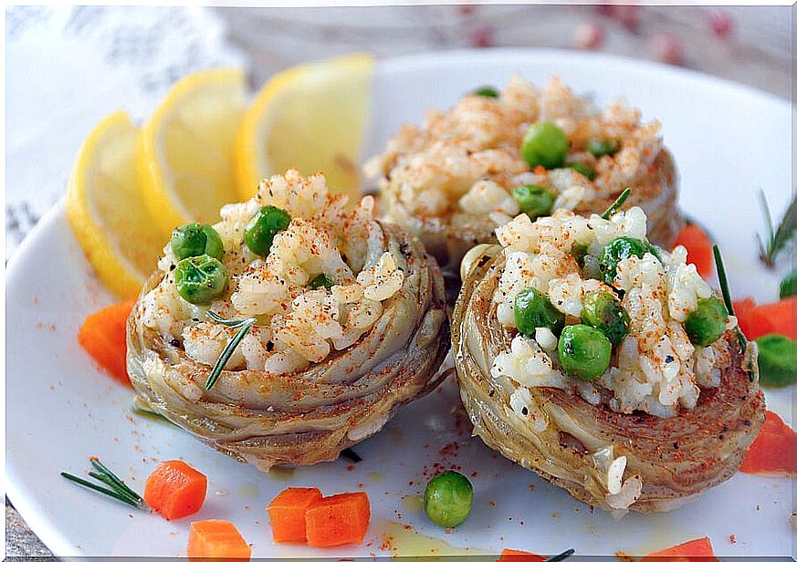 How to prepare artichokes stuffed with rice