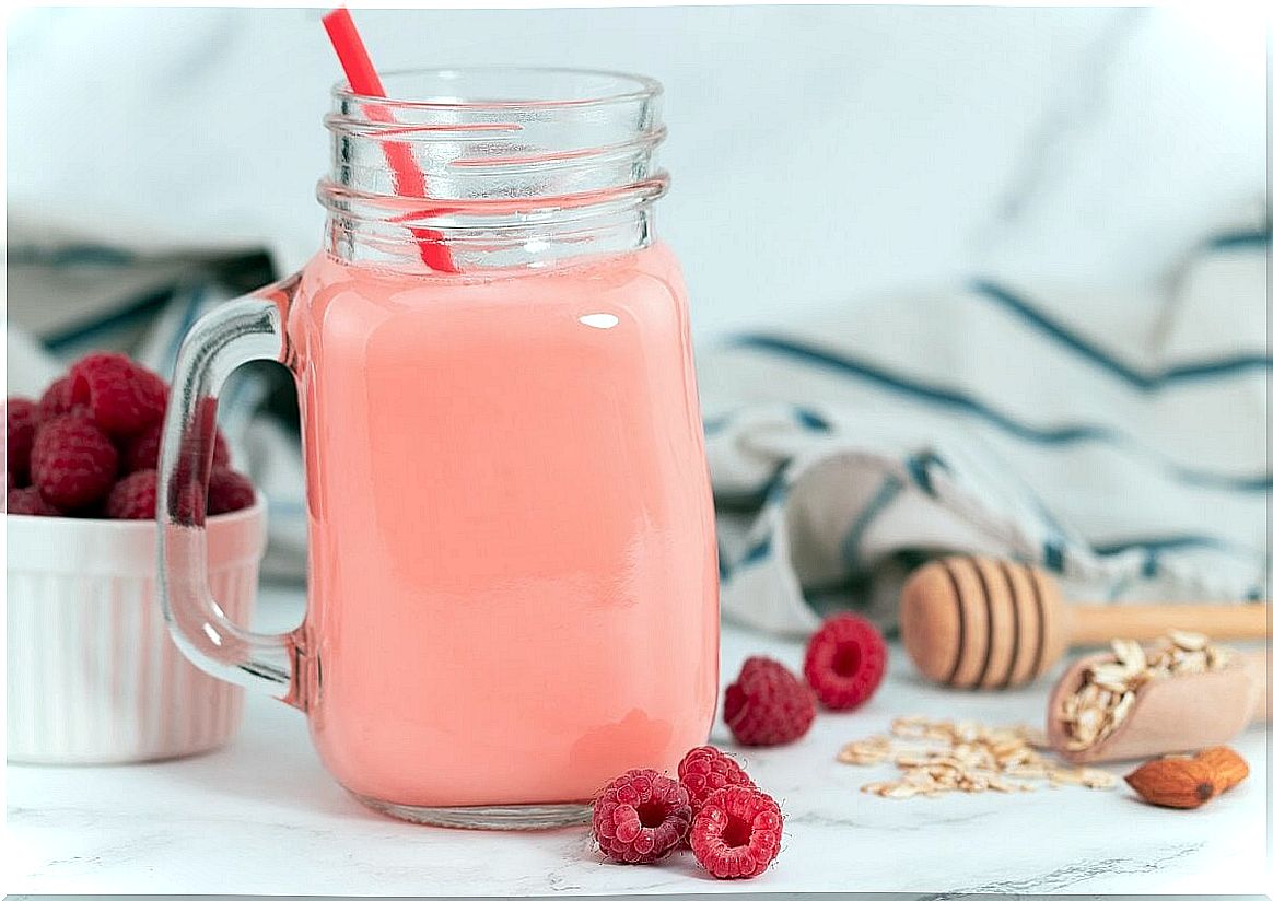 Raspberry Oatmeal Smoothie Recipe