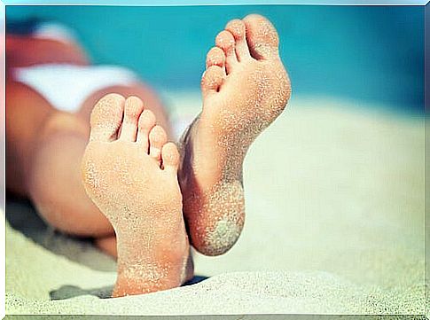 How to remove corns and warts from feet