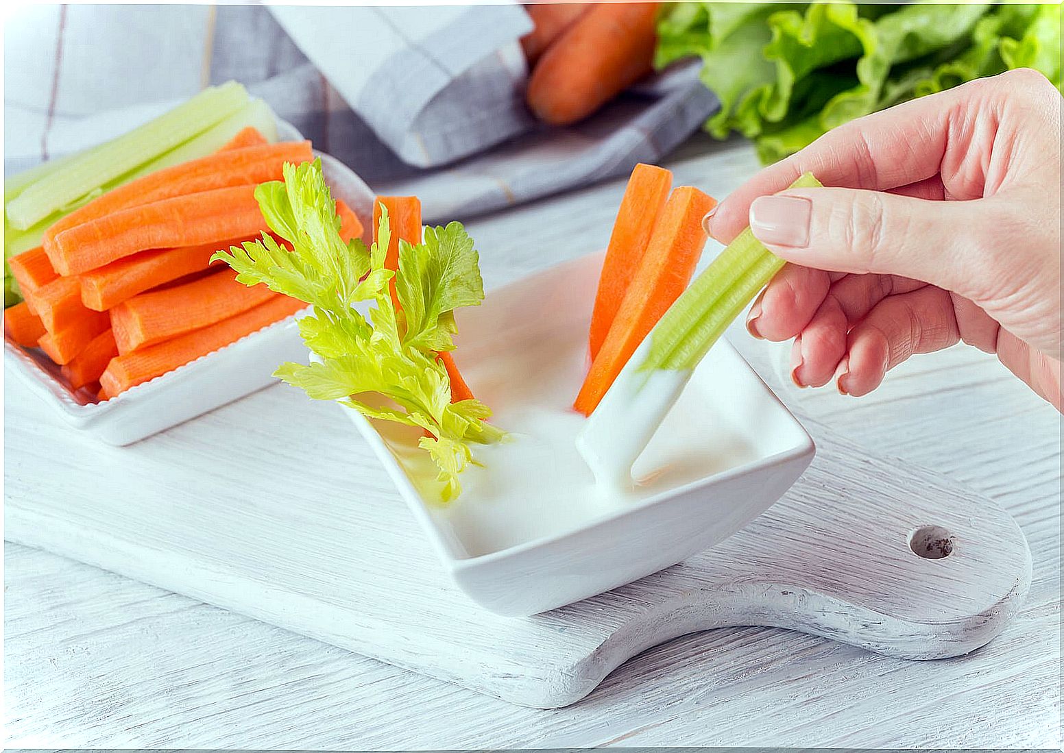 Celery and carrot sticks: healthy snacks.