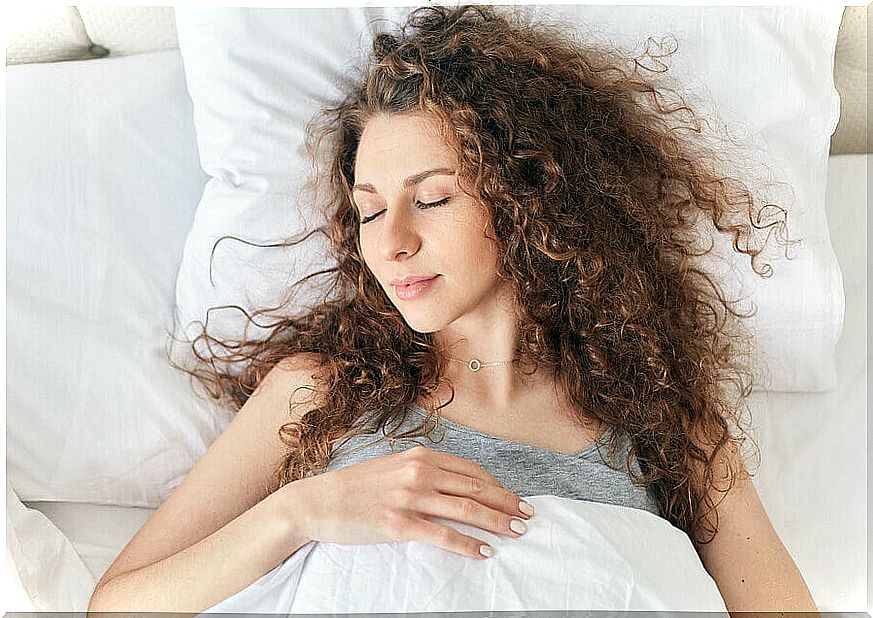 Woman sleeping in supine position.